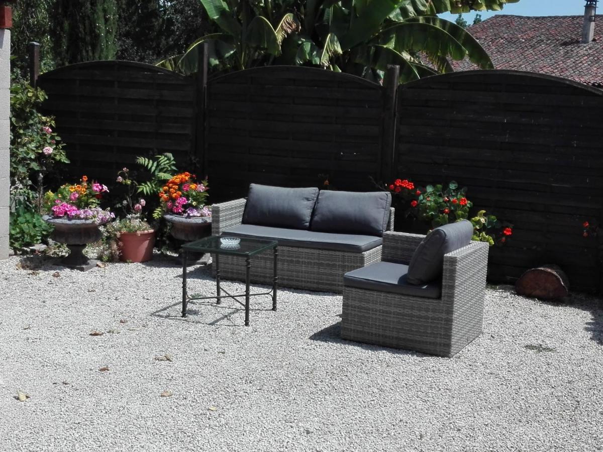 Les Rosiers Villa Chaunay Exteriör bild